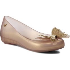 Baleriny MELISSA - Ultragirl Fly Ad 31977 Pearlized Beige 19604. Żółte meliski damskie marki Melissa, z materiału, klasyczne. W wyprzedaży za 189,00 zł.