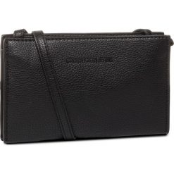 Torebka CALVIN KLEIN JEANS - Ckj Ultra Light Small Xbody K60K606585 BDS. Czarne listonoszki damskie Calvin Klein Jeans, bez wzorów, z jeansu, bez dodatków. W wyprzedaży za 209,00 zł.