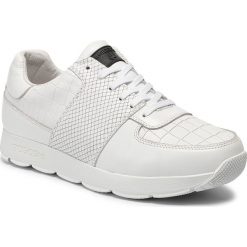 Sneakersy TOGOSHI - TG-15-03-000128 102. Białe sneakersy męskie Togoshi, na co dzień, bez wzorów, ze skóry, eleganckie, bez zapięcia. Za 439,00 zł.