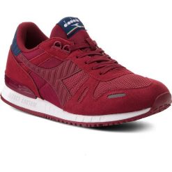 Sneakersy DIADORA - Titan II 501.158623 01 C7110 Tibetan Red/Estate Blue. Czerwone sneakersy męskie Diadora, na co dzień, z zamszu. W wyprzedaży za 219,00 zł.