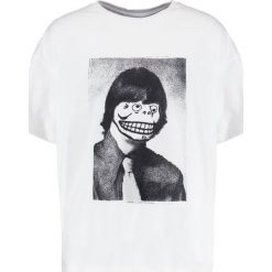 T-shirty męskie z nadrukiem: Cheap Monday SQUAD TEE PORTRAIT SKULL Tshirt z nadrukiem white