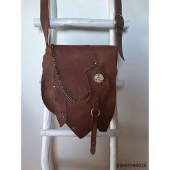 Unikatowa, torebka skórzana steampunk. Szare torebki klasyczne damskie Pakamera, bez wzorów, ze skóry, na ramię, bez dodatków. Za 300,00 zł.