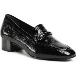 Półbuty TAMARIS - 1-24300-35 Black Patent 018. Czarne półbuty damskie Tamaris, bez wzorów, ze skóry ekologicznej, bez obcasa, na obcasie, bez zapięcia. Za 269,00 zł.