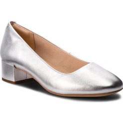 Półbuty CLARKS - Orabella Alice 261349624 Silver Leather. Szare creepersy damskie Clarks, z materiału, na obcasie. Za 399,00 zł.