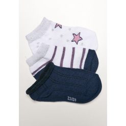Blukids - Skarpetki dziecięce (3-Pack). Szare skarpetki dziewczęce Blukids, bez wzorów, z elastanu. W wyprzedaży za 9,90 zł.