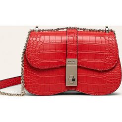 Guess Jeans - Torebka. Różowe listonoszki damskie Guess Jeans, w paski, z bawełny, na ramię, małe, bez dodatków. Za 459,90 zł.