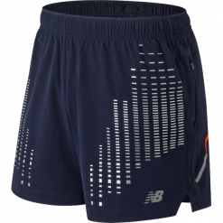 New Balance MS81262PGM. Czarne spodenki sportowe męskie New Balance, na jesień, s, bez wzorów, z poliesteru, sportowe, do biegania. W wyprzedaży za 129,99 zł.