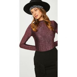 Answear - Bluzka. Żółte bluzki damskie marki ANSWEAR, s, bez wzorów, z poliesteru, casualowe, z golfem, bez rękawów. W wyprzedaży za 99,90 zł.