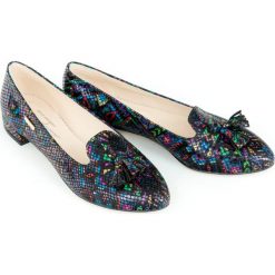 Kolorowe baleriny w szpic - skóra naturalna - model 045 - kolor indian. Szare baleriny damskie Zapato, bez wzorów, z jeansu, klasyczne, bez obcasa, na obcasie. W wyprzedaży za 173,40 zł.