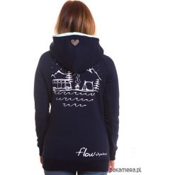 Bluza damska BIWAK navy. Niebieskie bluzy damskie Pakamera, z nadrukiem, z dresówki, bez rękawów, bez kaptura. Za 169,00 zł.