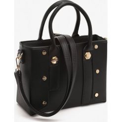 Czarna Torebka Felicia. Czarne torebki klasyczne damskie Renee, bez wzorów, eleganckie, na ramię, małe, bez dodatków. Za 139,99 zł.