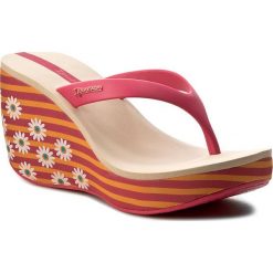 Japonki IPANEMA - Lipstick Thong III Fem 81569 Pink/Orange/Beige 41074. Różowe klapki damskie marki Ipanema, bez wzorów, z tworzywa sztucznego, bez obcasa, na obcasie. Za 99,00 zł.