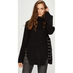 Guess Jeans - Sweter. Czarne golfy damskie marki Guess Jeans, s, z aplikacjami, z wełny. W wyprzedaży za 369,90 zł.