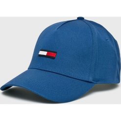 Tommy Jeans - Czapka. Niebieskie czapki męskie marki Tommy Jeans, z bawełny. Za 139,90 zł.