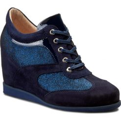 Sneakersy OLEKSY - 2112/859/B17/583/000 Zamsz Ciemny Granat. Niebieskie sneakersy damskie Oleksy, z lakierowanej skóry. W wyprzedaży za 269,00 zł.