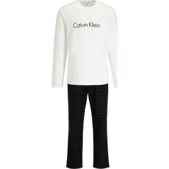 Piżama Calvin Klein Underwear 000NM1603E. Piżamy męskie Calvin Klein Underwear, s, bez wzorów, z elastanu, bez rękawów. W wyprzedaży za 279,00 zł.