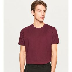 Gładki T-shirt Basic - Bordowy. Czerwone t-shirty męskie marki Reserved, l. Za 19,99 zł.