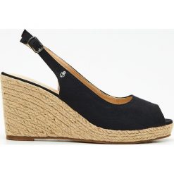 Espadryle - Czarny. Czarne espadryle damskie House, bez wzorów, bez obcasa. Za 89,99 zł.