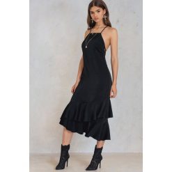 Sukienki: NA-KD Trend Sukienka maxi z koronką i wiązaniem z tyłu – Black