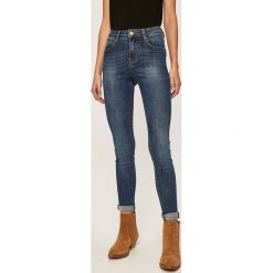Answear - Jeansy. Niebieskie jeansy damskie ANSWEAR, s, bez wzorów, z elastanu. W wyprzedaży za 99,90 zł.