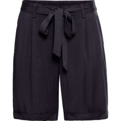 Bermudy bonprix czarny. Czarne szorty damskie bonprix, w paski, eleganckie. Za 99,99 zł.