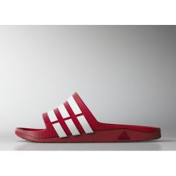 Czerwone Klapki adidas Duramo Slide M G15886. Czerwone klapki męskie Adidas, bez wzorów, z gumy. W wyprzedaży za 109,00 zł.