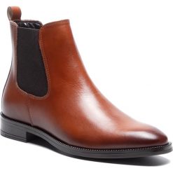 Sztyblety GINO ROSSI - I020-30090VRB Camel. Pomarańczowe kozaki damskie Gino Rossi, na imprezę, ze skóry, bez obcasa, na obcasie, bez zapięcia. Za 299,99 zł.