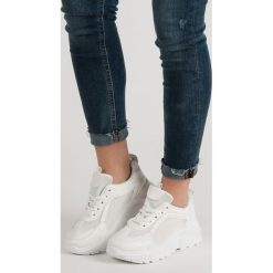 DAMSKIE BUTY SPORTOWE - biały. Białe buty sportowe damskie SHELOVET, bez wzorów, sportowe. Za 89,90 zł.