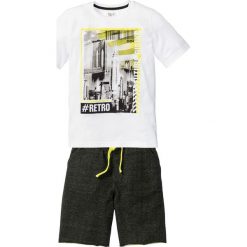 Shirt + bermudy dresowe (2 części) bonprix biało-czarny z nadrukiem. Białe t-shirty chłopięce bonprix, z nadrukiem, z dresówki, z krótkim rękawem. Za 64,99 zł.