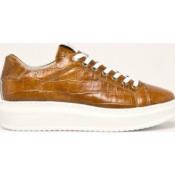 Tamaris - Buty skórzane. Pomarańczowe buty sportowe damskie Tamaris, bez wzorów, ze skóry, sportowe. Za 329,90 zł.