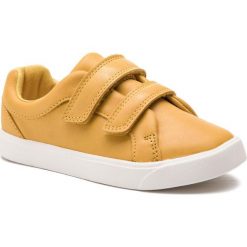 Sneakersy CLARKS - City OasisLo T 261405036 Yellow. Żółte trampki chłopięce Clarks, bez wzorów, ze skóry, na rzepy. W wyprzedaży za 139,00 zł.