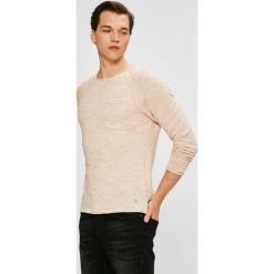 Blend - Sweter. Różowe swetry męskie Blend, s, bez wzorów, z bawełny, z okrągłym kołnierzem, bez kaptura. W wyprzedaży za 69,90 zł.
