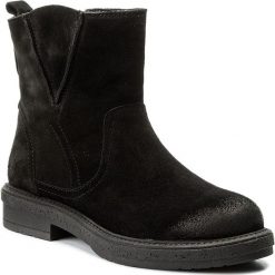 Botki NESSI - 17252 Czarny W. Czarne buty zimowe damskie Nessi, z materiału. W wyprzedaży za 269,00 zł.
