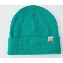 Czapka basic Join Life. Zielone czapki damskie marki Pull&Bear. Za 24,90 zł.