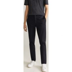 Mango Man - Spodnie Dublin. Spodnie męskie Mango Man, bez wzorów, z elastanu. Za 199,99 zł.