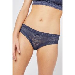 Etam - Figi Cherie Cherie. Szare majtki damskie Etam, w koronkowe wzory, z elastanu. Za 59,90 zł.