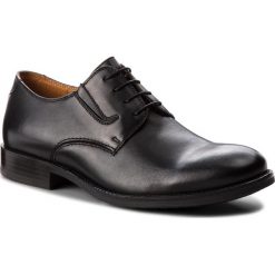 Półbuty GINO ROSSI - Egon MPC865-536-E100-9900-0 99. Czarne półbuty męskie Gino Rossi, bez wzorów, ze skóry, eleganckie, bez zapięcia. W wyprzedaży za 239,00 zł.