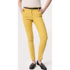 Żółte Spodnie Like Crazy. Żółte spodnie damskie Born2be, s, z tkaniny. Za 54,99 zł.