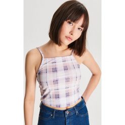 Top halter w kratkę - Różowy. Różowe topy damskie Cropp, xs, w kratkę, bez kołnierzyka. W wyprzedaży za 9,99 zł.