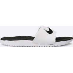 Nike Kids - 819352.100. Białe sandały dziewczęce Nike Kids, z materiału, bez zapięcia. W wyprzedaży za 99,90 zł.