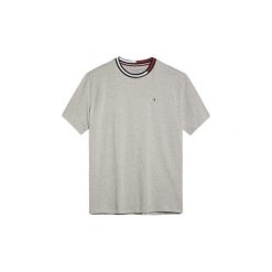 T-shirty z krótkim rękawem Tommy Hilfiger UM0UM01165 SS TEE. Szare t-shirty męskie TOMMY HILFIGER, s, bez wzorów, bez kołnierzyka, krótkie. Za 140,09 zł.