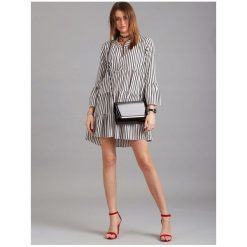 KOPERTÓWKA TOREBKA WIZYTOWA WIECZOROWA ROVICKY. Czarne kopertówki damskie ROVICKY, na co dzień, w paski, ze skóry ekologicznej, eleganckie, na ramię, małe, bez dodatków. Za 69,90 zł.