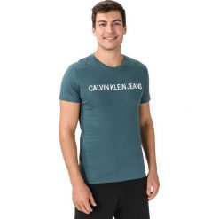 Calvin Klein Koszulka Zielony. Zielone podkoszulki męskie Calvin Klein, xl, bez wzorów, z bawełny, z krótkim rękawem. Za 152,95 zł.