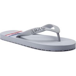 Japonki LEVI'S - 229817-749-13 Light Blue. Szare klapki damskie Levi's®, bez wzorów, z tworzywa sztucznego, bez obcasa. Za 79,00 zł.