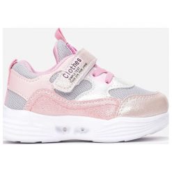 Jasnoszare Buty Sportowe Halihaneh. Szare buty dziewczęce sportowe Born2be, z aplikacjami, ze skóry, przed kostkę, bez zapięcia. Za 59,99 zł.