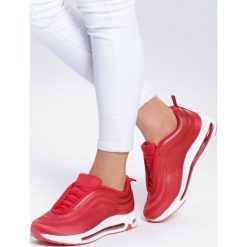 Czerwone Buty Sportowe Ulterior Motive. Czerwone buty sportowe damskie Inny, z aplikacjami, sportowe. Za 119,99 zł.