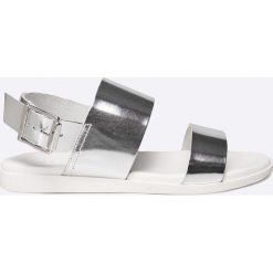 Pieces - Sandały. Szare klapki damskie marki Pieces, bez wzorów, ze skóry, bez obcasa. W wyprzedaży za 129,90 zł.