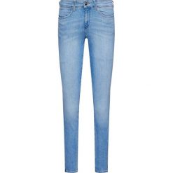 Jeansy Skinny Fit Wrangler Soft W28KJG10Y. Niebieskie jeansy damskie Wrangler. Za 349,00 zł.