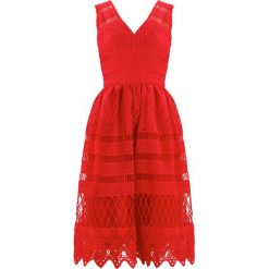 Sukienki: Chi Chi London Petite Sukienka koktajlowa red