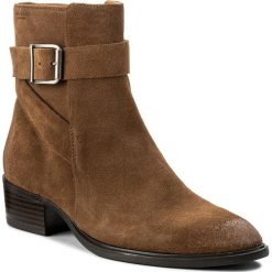 Botki VAGABOND - Meja 4408-140-04 Cinnamon. Czarne botki damskie skórzane marki Vagabond, z okrągłym noskiem. W wyprzedaży za 349,00 zł.